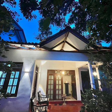 Weligama Villa South ภายนอก รูปภาพ